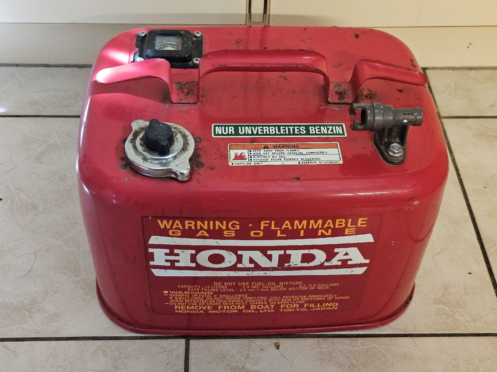 Honda Accessori per altri veicoli: Honda Benzintank 13L – Usato da Meisterschwanden venduto da Hummer21
