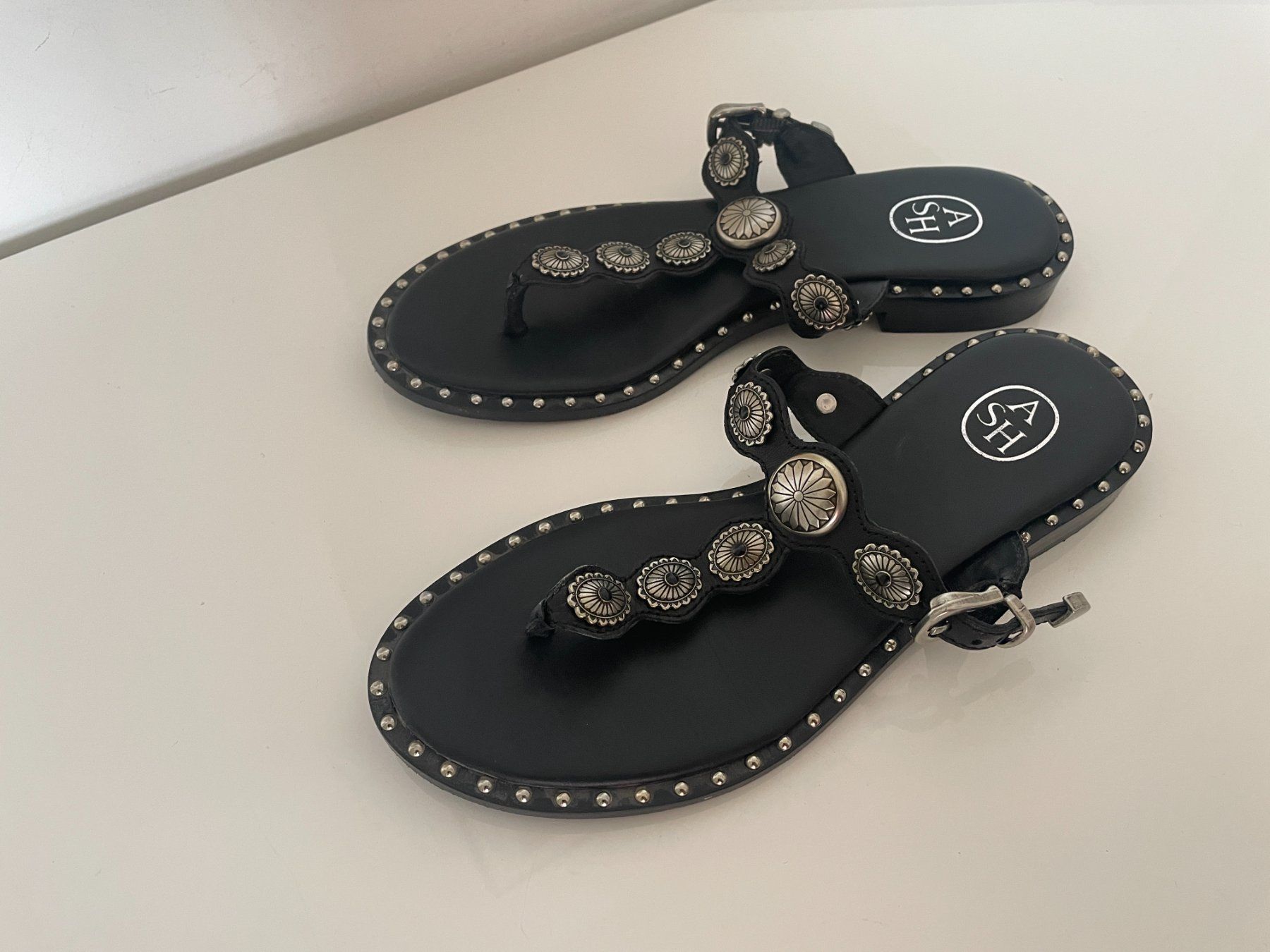 Ash Scarpe da donna: Sandalen / Flipflops von Ash Western Look – Usato da Zürich venduto da nao_6f5t
