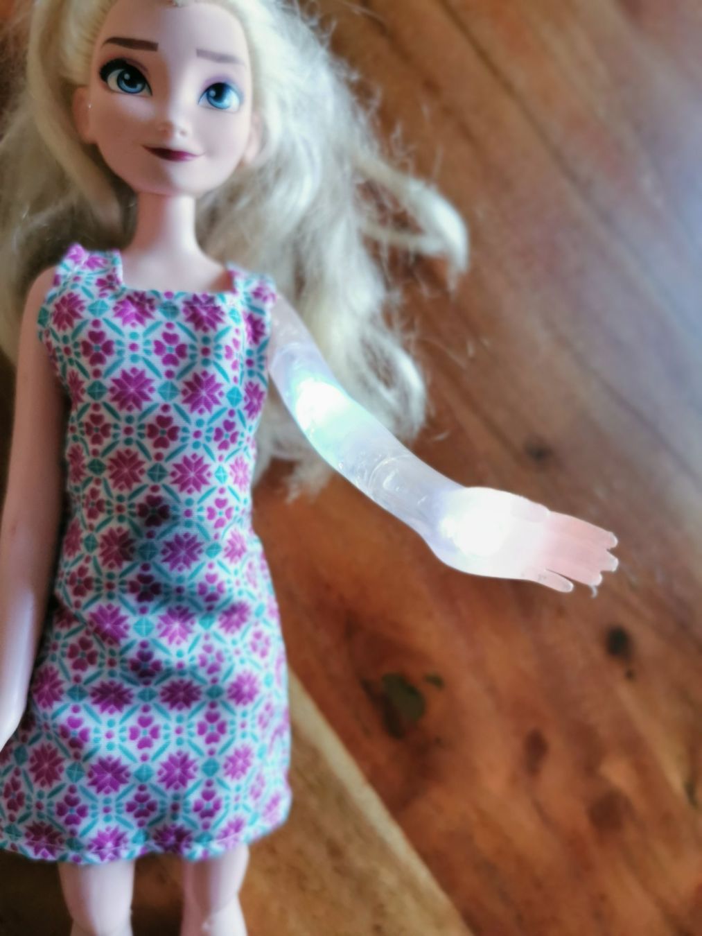 Disney Bambole: Puppe Disney Die Eiskönigin - Elsa – Usato da Boniswil venduto da Totomat-Lady2 2