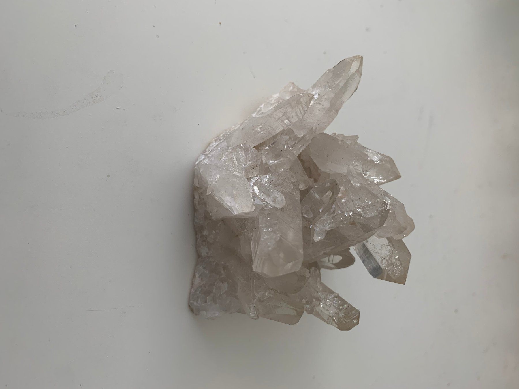 Minerali & Pietre curative: Bergkristall-Stufe / Cluster - ca. 8-10 cm – Usato da Ostermundigen venduto da pas_x9nv