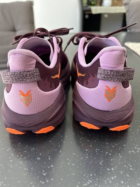 Scarpe da donna: HOKA, speedgoat 6, 40 – Usato da Le Landeron venduto da Cledou66 1