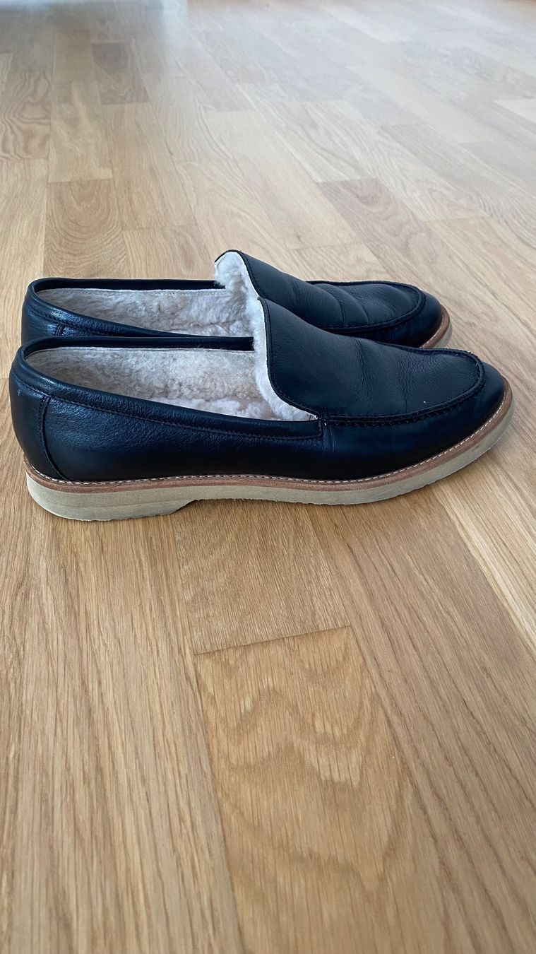 Scarpe da donna: Loafers mit Kunstfell Gr. 39 – Usato da Thalwil venduto da olh_7cpg 7