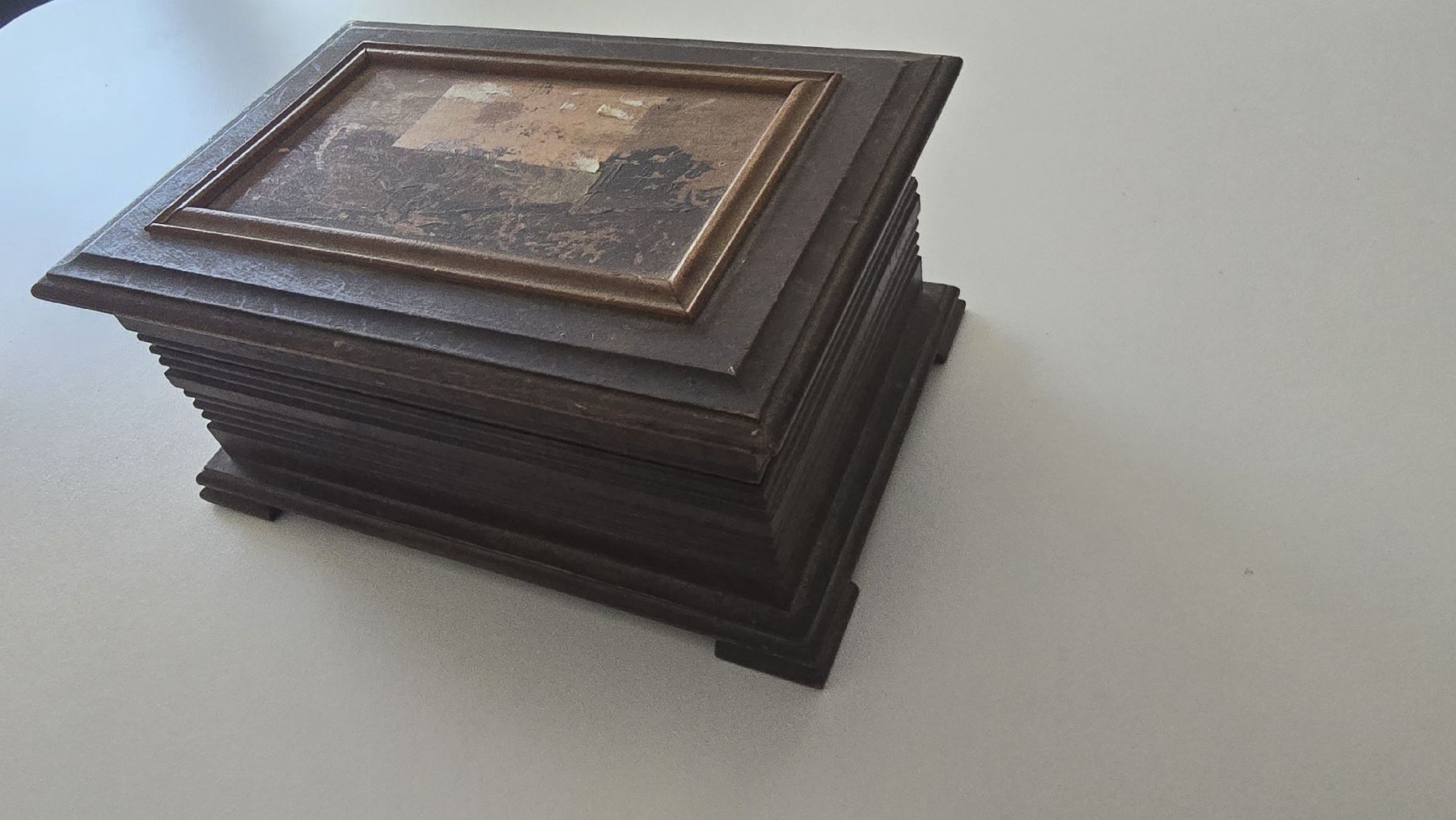 Cassapanche: Alte Holzschatulle mit starker Patina – Usato da Zürich venduto da donaciro 4