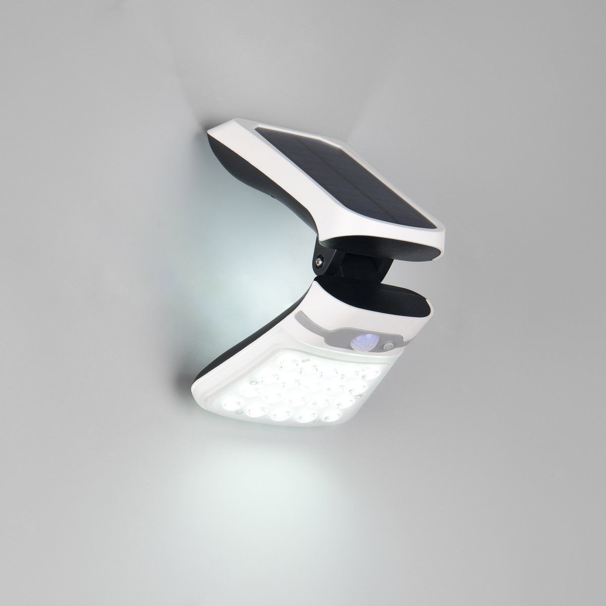 Lampade: LED Aussen Wandleuchte Solar, 22 cm Höhe – Nuovo (secondo la descrizione) da Kreuzlingen venduto da Smart-Light 2
