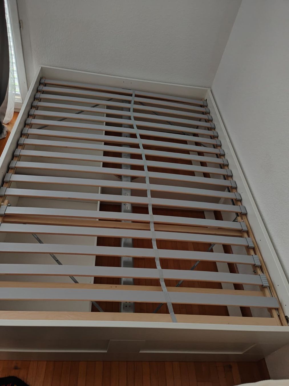 Betten: Bett mit Matratze – Gebraucht aus Therwil von RF1 3