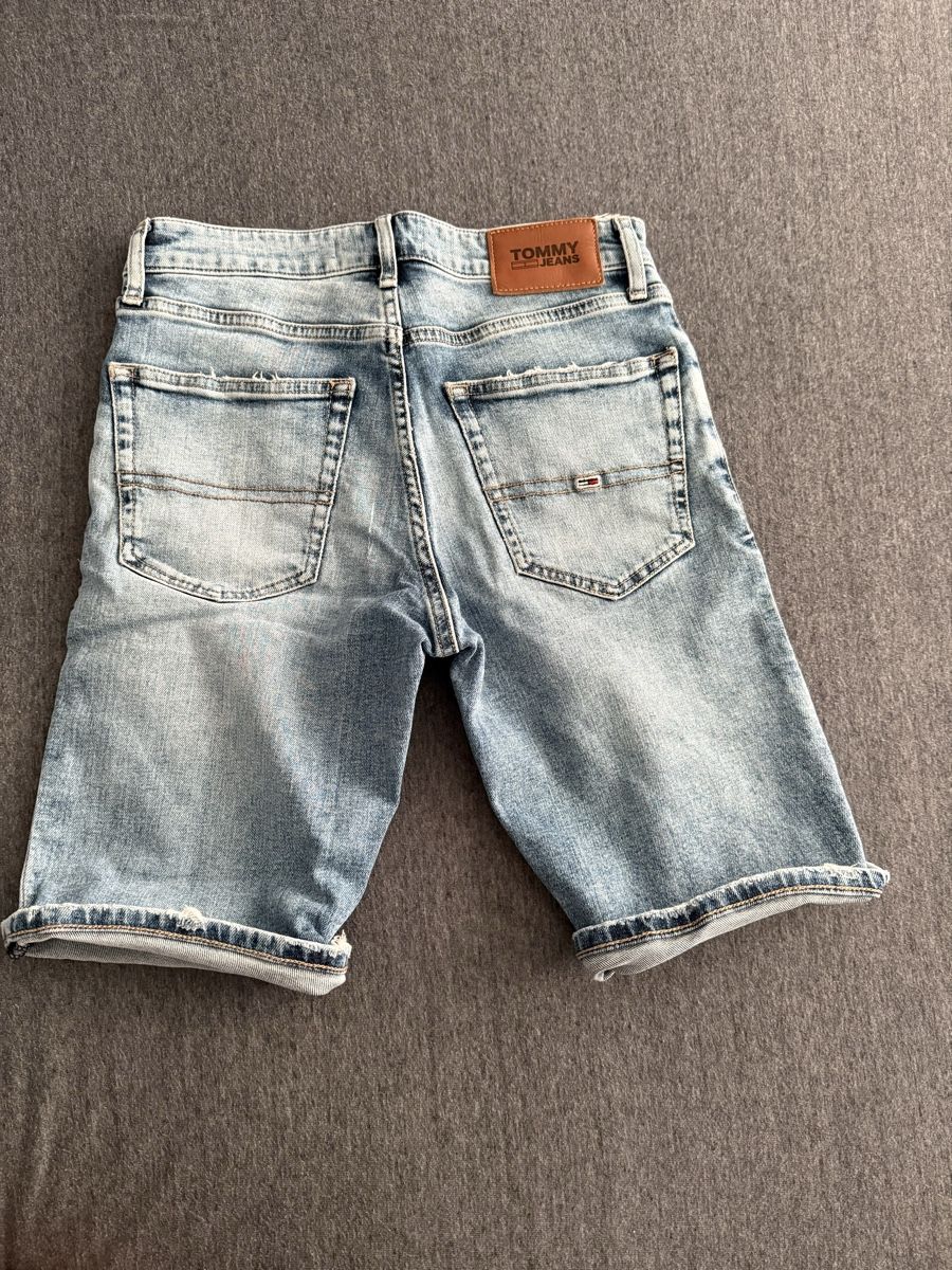 Tommy Hilfiger Pantaloni: Thommy Hilfiger Jeans Shorts – Usato da Hochdorf venduto da Fabio.Aurilio 1