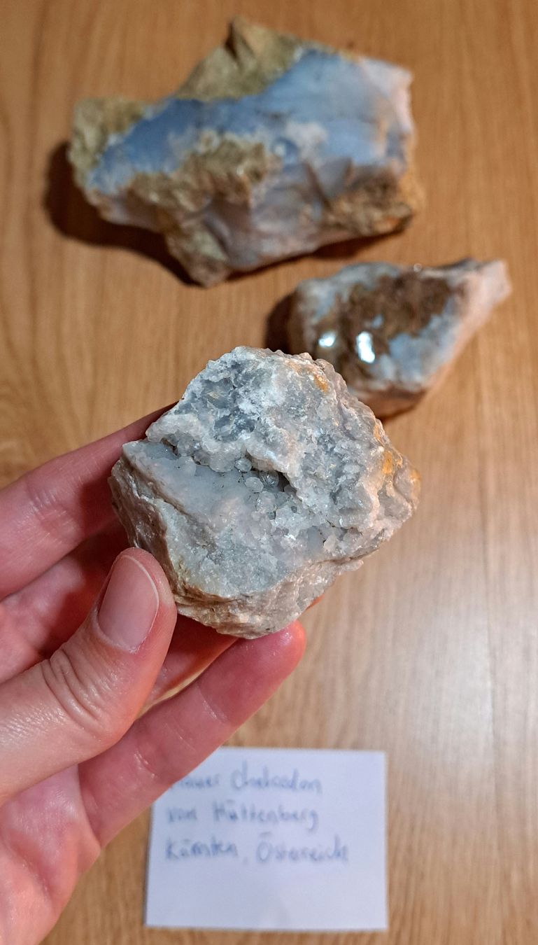 Minerali & Pietre curative: Blaue Chalcedone aus Österreich – Nuovo (secondo la descrizione) da Richterswil venduto da Viorella 4