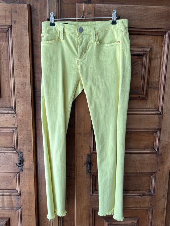 Original True Religion "HALLE" Jeans, Gr. 25, gelb