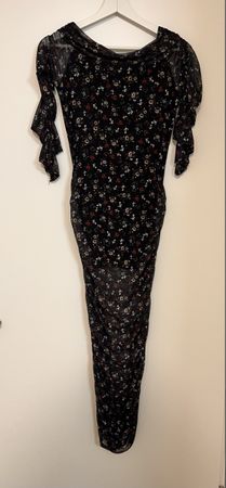 Kleid mit Blumenmuster Grösse 8 neuwertig