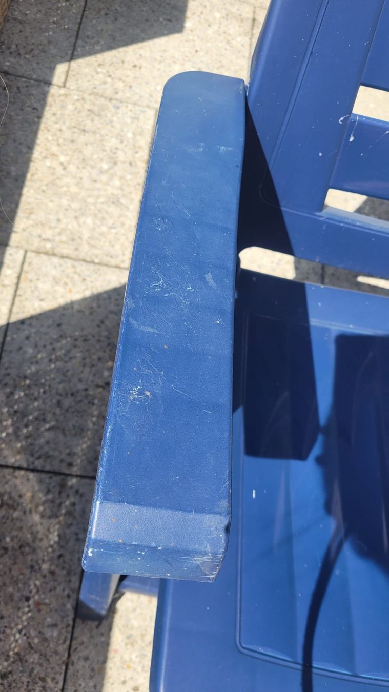 Sedie: Blauer Gartenstuhl, ideal für Balkon oder Terrasse – Usato da Zürich venduto da nor_7dpx 3