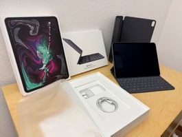 iPad Pro, 11", WiFi, 256 GB, Smart Keyboard Folio & Pencil !