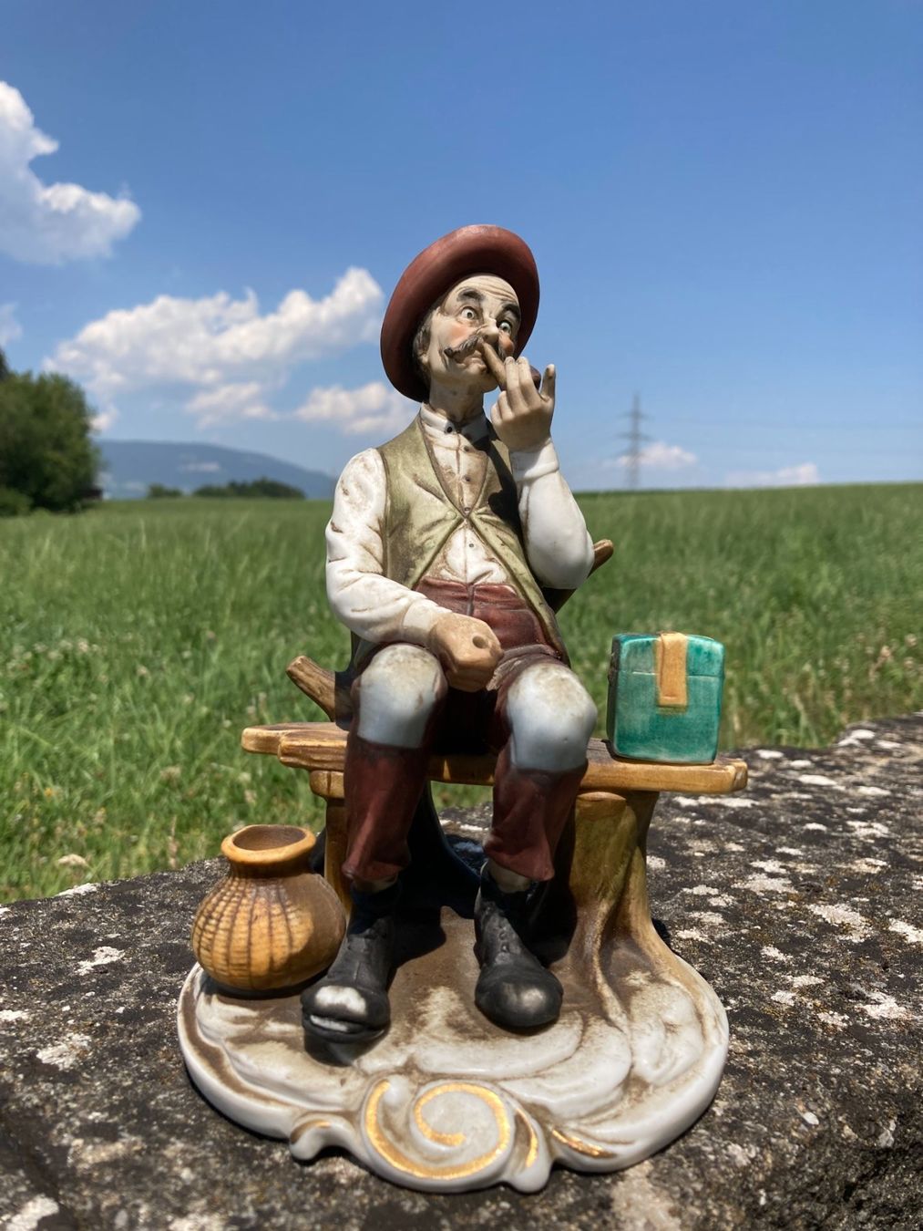 Statuette: FIGUR  Keramik  Handwerker  Bauer Grossvater  1975 – Usato da Subingen venduto da ArtBead 1