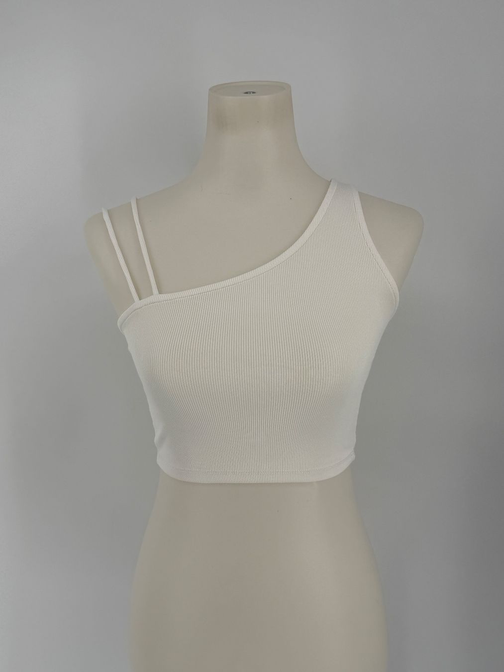 Bershka Tops: Crop Top Gr. S gerippt von Bershka – Gebraucht aus Auenstein von moin.