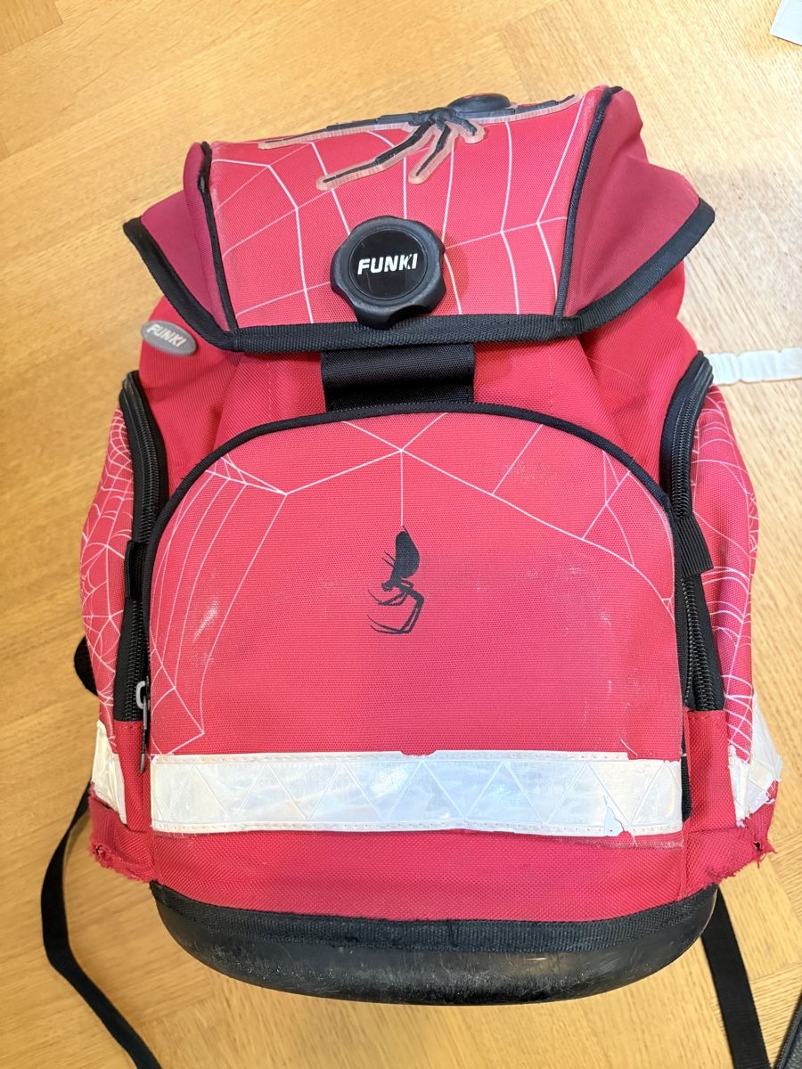 Funki Kindertaschen: Funki Schulthek – Gebraucht aus Riehen von Grayje4