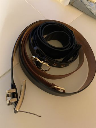 Schöne Damengürtel mit neu