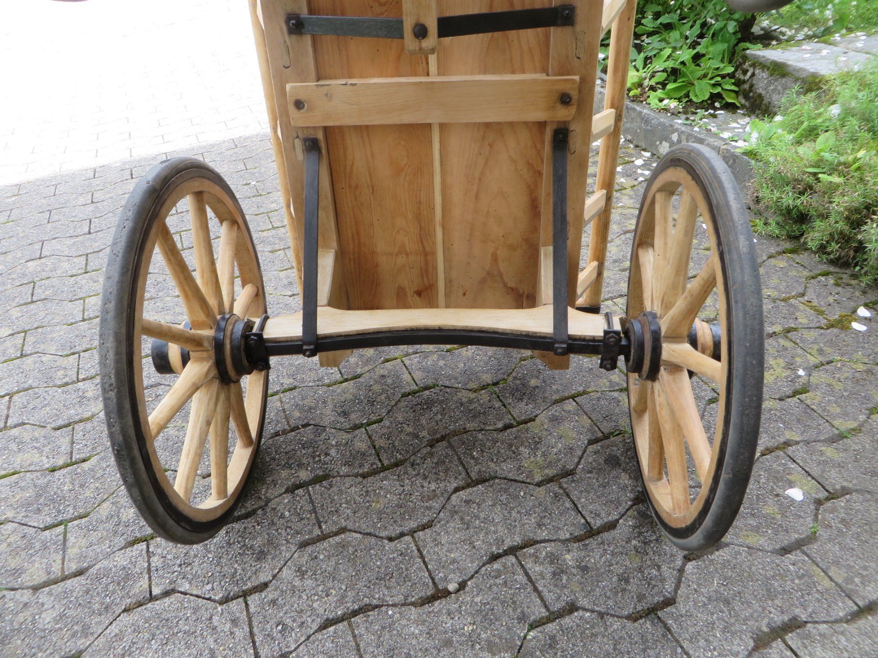 Carrelli di trasporto: Nr. 3 Orginal neu restauriertes Leiterwägeli / Leiterwagen – Usato da Ermenswil venduto da lodero 6