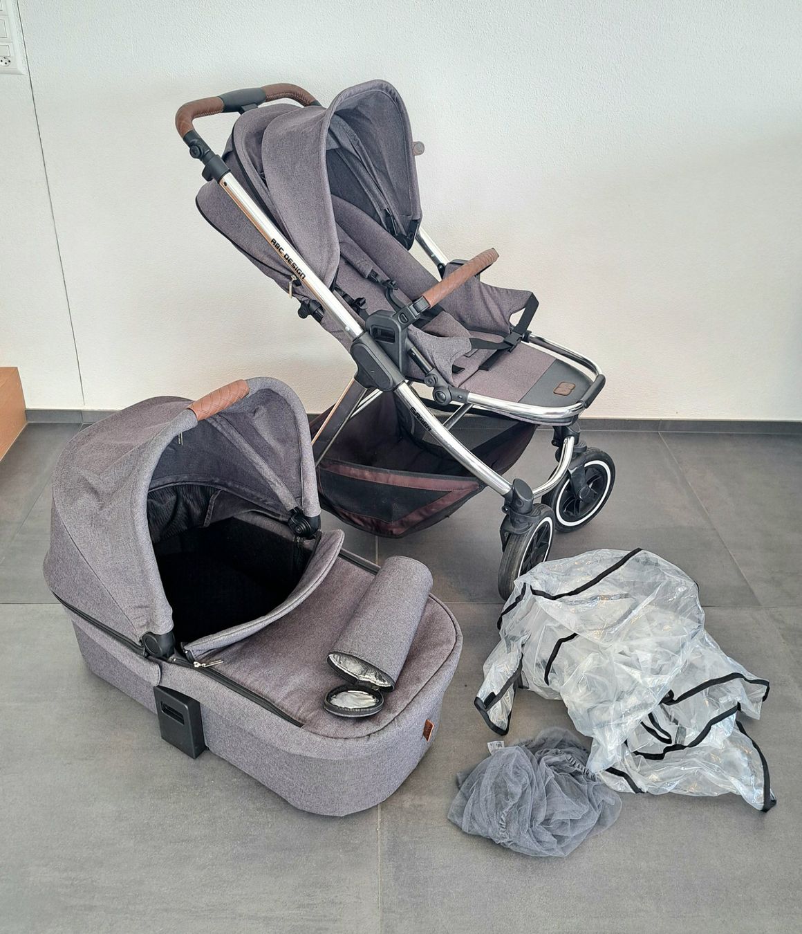 ABC Design Carrozzine: Kinderwagen ABC Design SAMBA mit Zubehör, guter Zustand – Usato da Hämikon venduto da Paganini