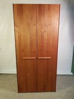 Holzschrank (moderner Stil)