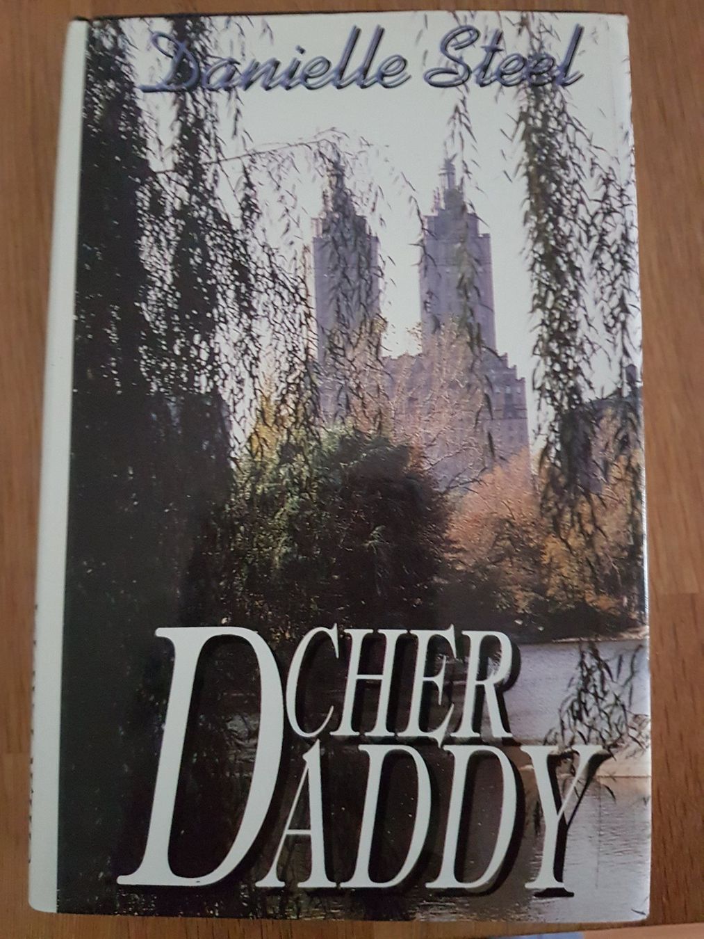 Libri: Cher Daddy – Usato da Porrentruy venduto da Piquetix