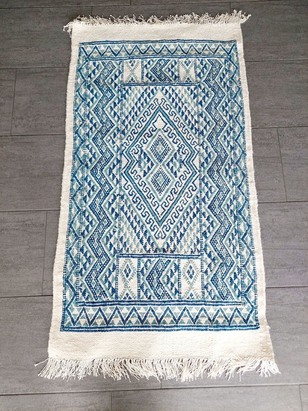 Teppiche: Teppich – Neu und originalverpackt aus Hüntwangen von Elyha 1