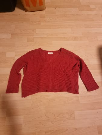 roter Wollepulli