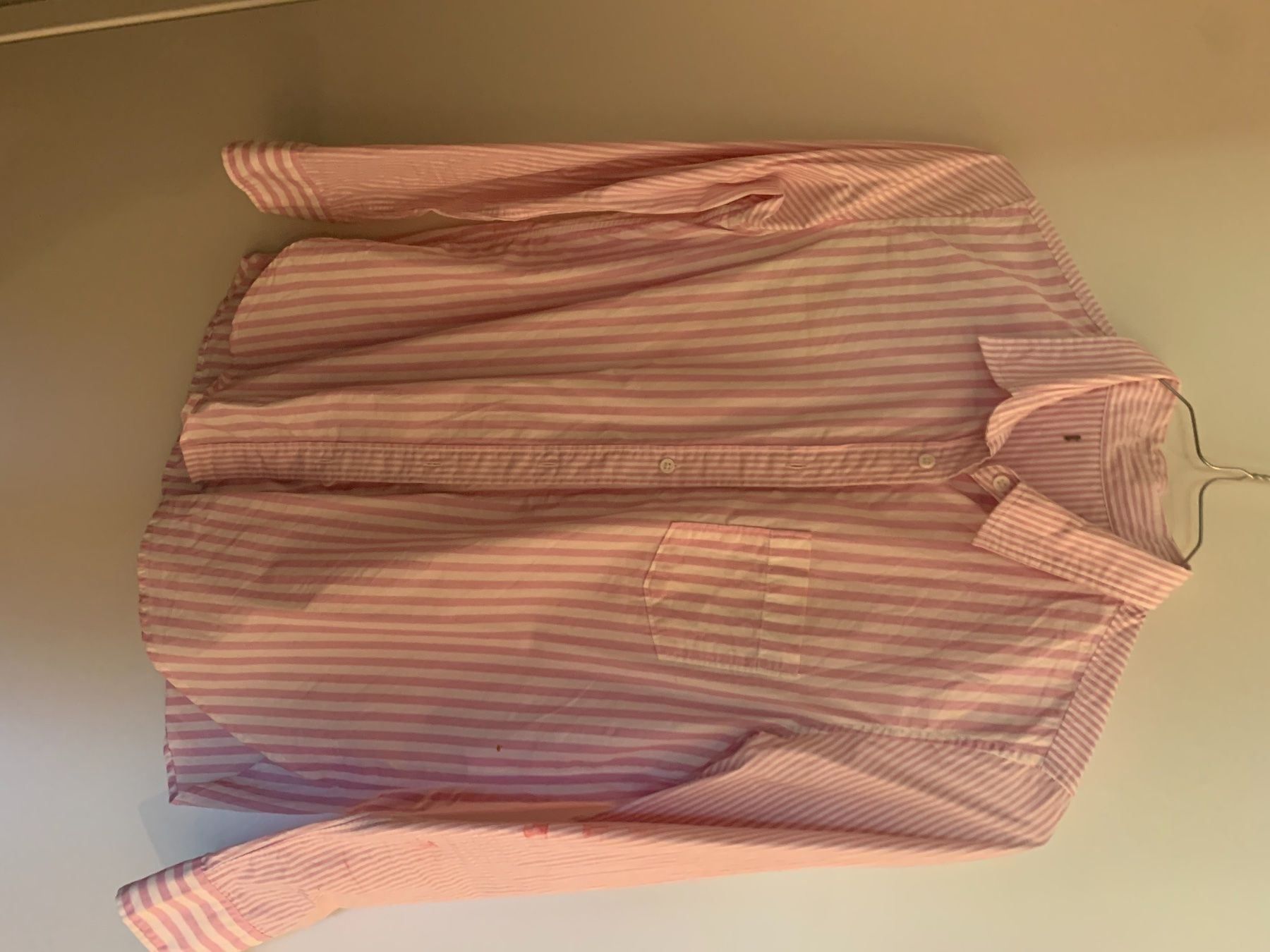 Top: Non-wrinkle Pink stripe Shirt – Nuovo (secondo la descrizione) da Zürich venduto da Alpen209