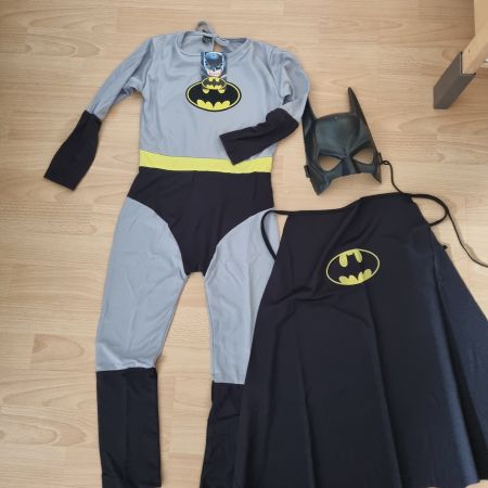 Batman kostüm gr 4-5 Jahre neu