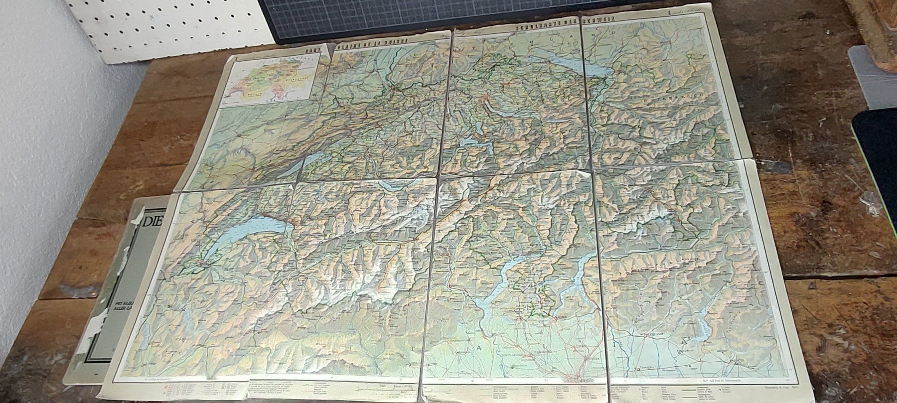 Cartine & Atlanti: Wunderschöne Schweizer Schulkarte – Usato da Gelterkinden venduto da MYSTOREFORYOU4460 1