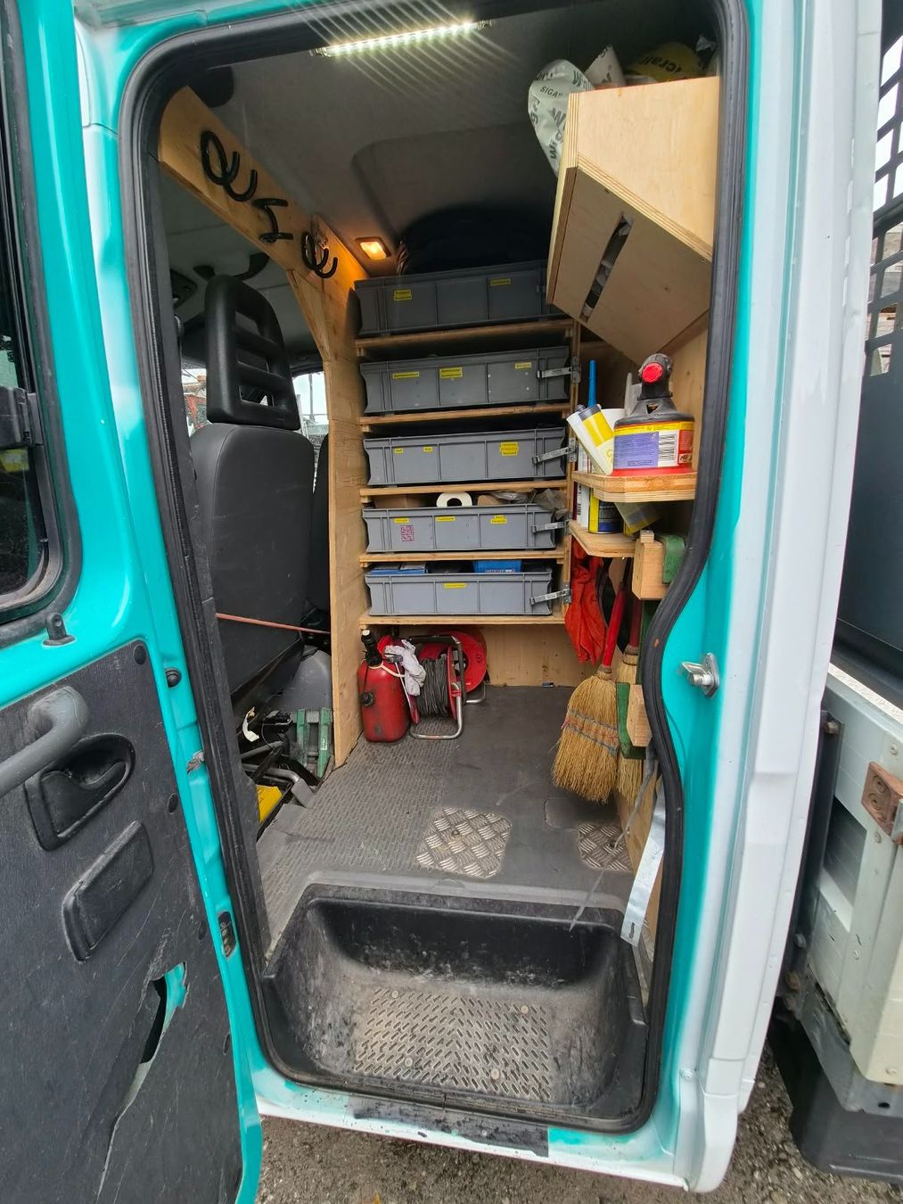 Iveco Véhicules utilitaires: Iveco 29L10 – D'occasion à Thörishaus par Wenker96 8