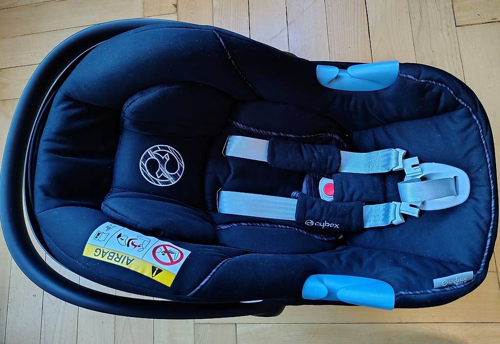 Seggiolini per auto: Maxi Cosi - Kindersitz – Usato da Fribourg venduto da mat_76yx 1