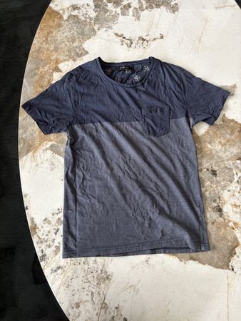 T-Shirt mit Brusttasche 