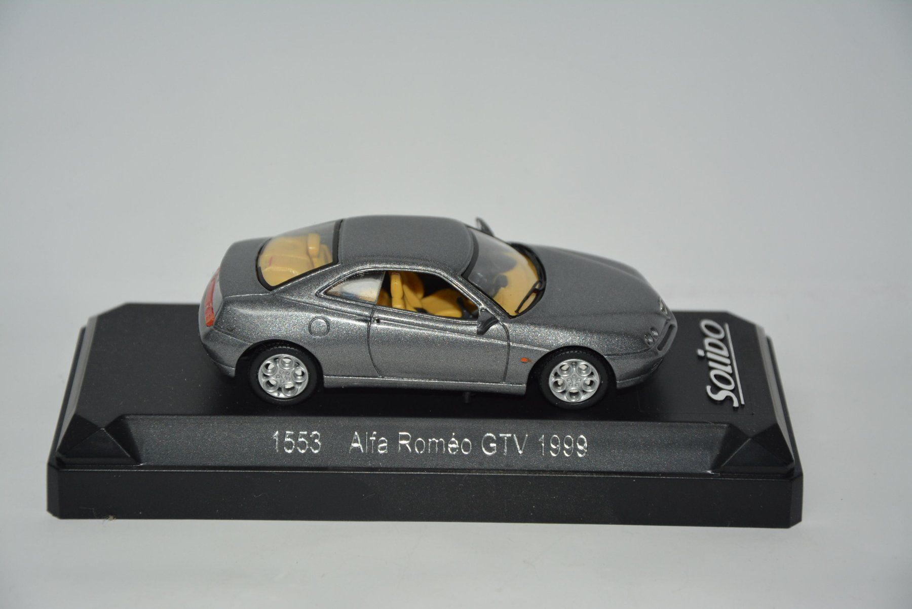 Alfa Romeo Modellini d'auto: Alfa Romeo GTV 1999 , Solido , 1:43 – Nuovo (secondo la descrizione) da Goldach venduto da Feivel9 1