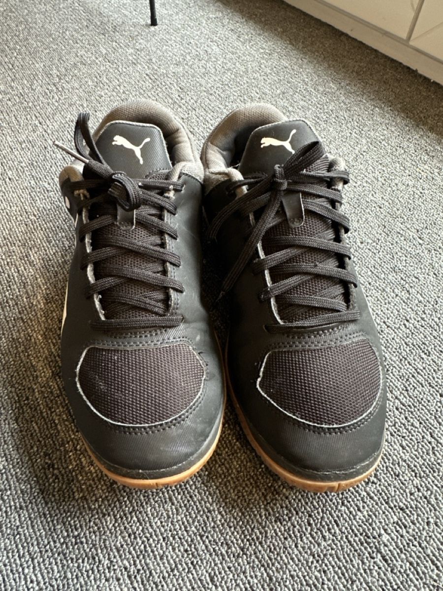 Puma Scarpe da uomo: Puma auriz unisex taille 40 noir – Usato da Bulle venduto da LeMoleson 2