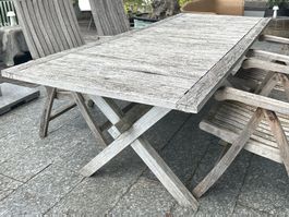 Gartentisch Teakholz gross (ohne die Stühle)