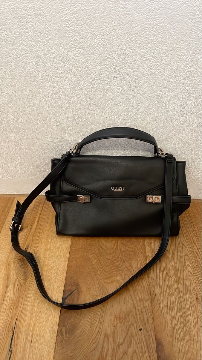 Guess Borse: Guess Handtasche, Schwarz – Usato da Basel venduto da Blumi_13