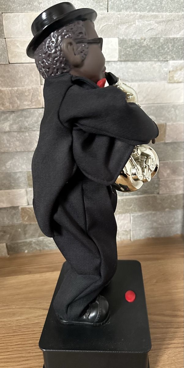 Statuette: Jazz Mann Saxophon 1980 – Usato da Oberentfelden venduto da vilibrand 2