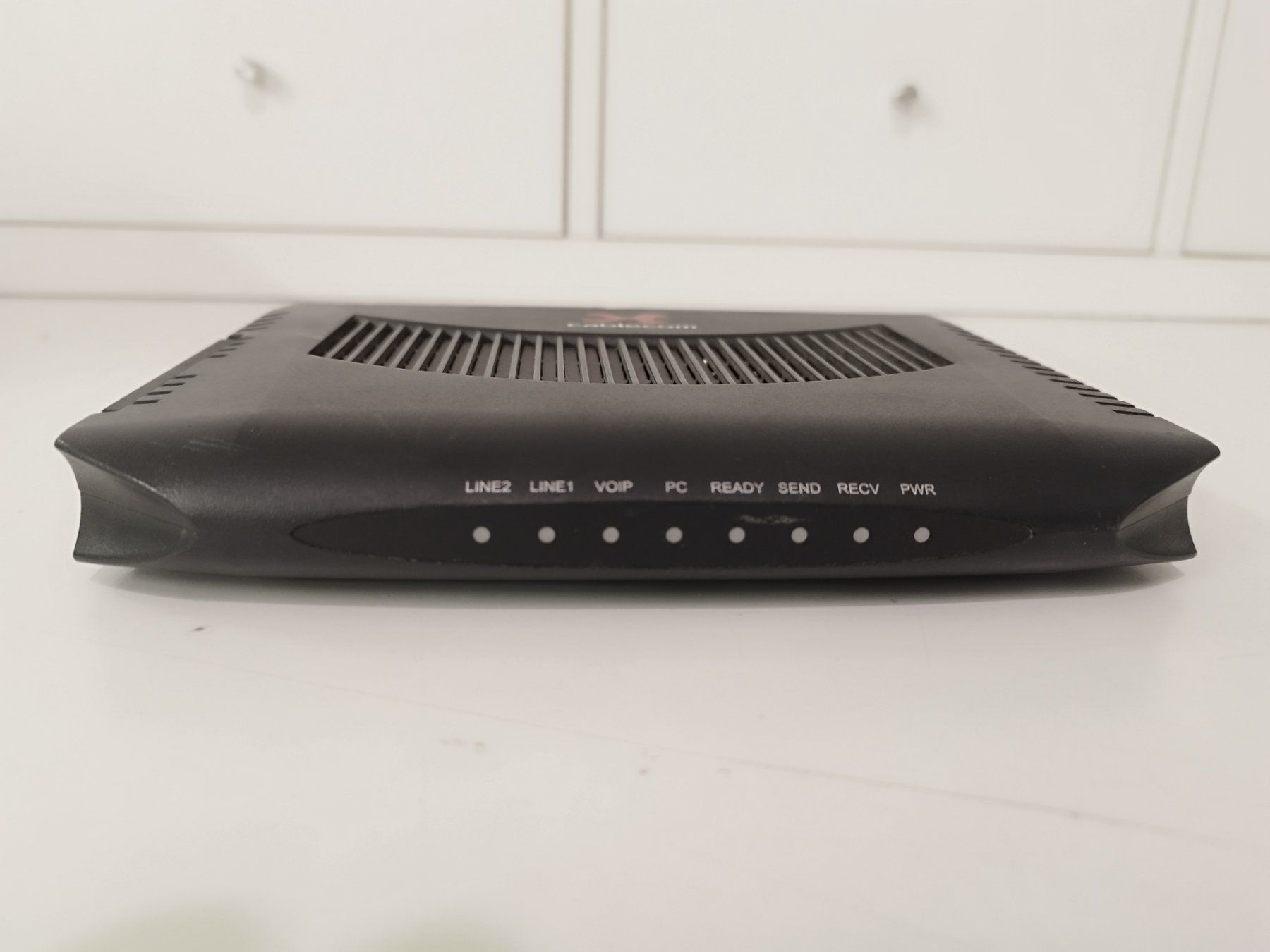 Modem & Router: Modem cablecom VCM03 (inkl. Netzteil) – Usato da Uster venduto da NEVERLASTTRADING 1
