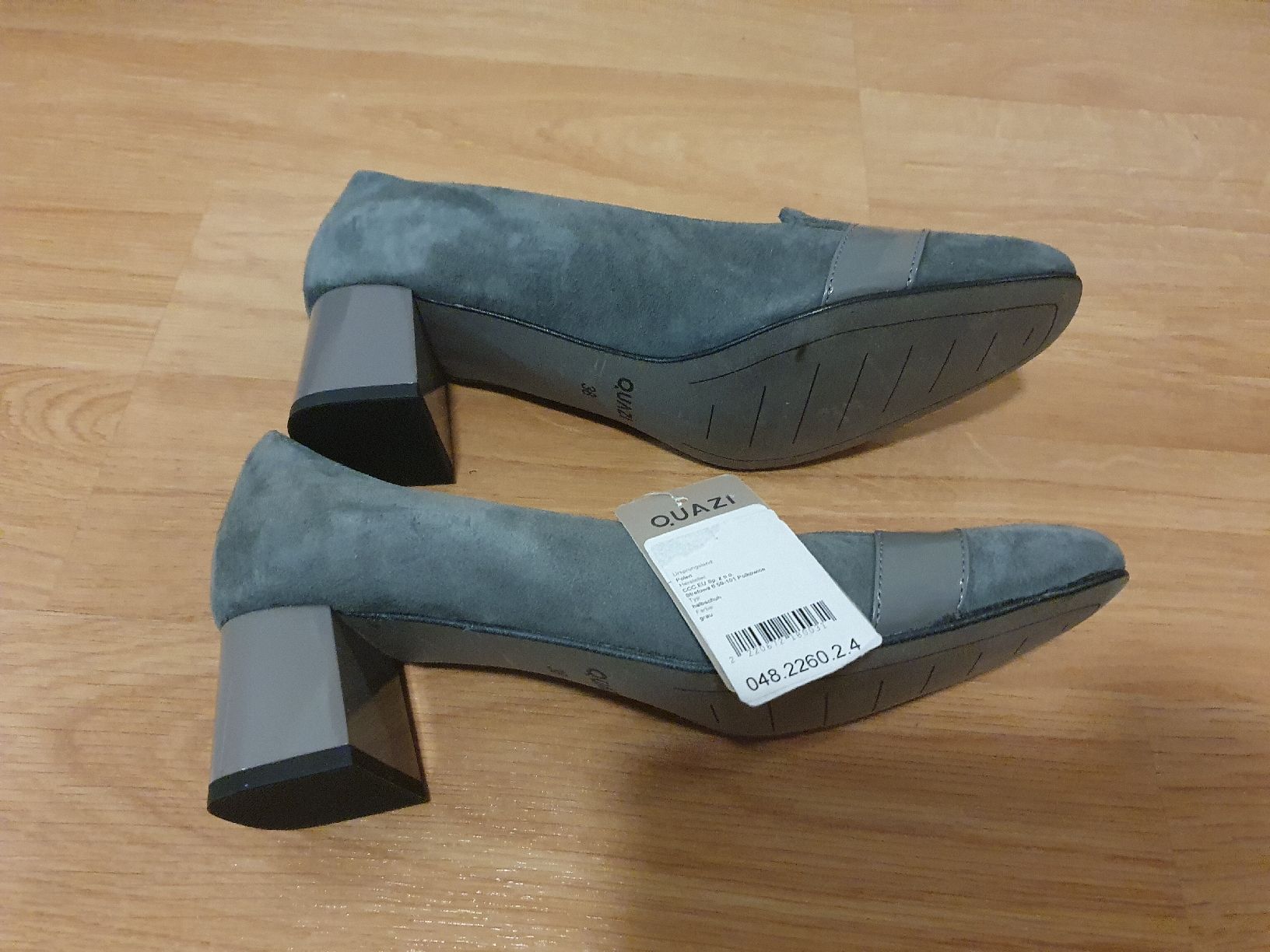 Scarpe da donna: neue graue Halbschuhe – Nuovo e nell'imballaggio originale da St. Gallen venduto da 1811123 1