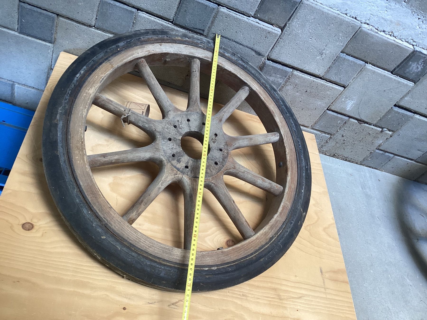Pneus & Kompletträder: zwei Räder Ford T ??? alt/neu 700x65 oder Preis vorschlagen – Gebraucht aus Bütschwil von sru2005 9