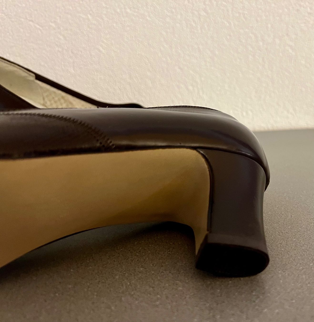 Damenschuhe: Neuer brauner Pumps von Gerwinia Grösse 3,5 – Neu (gemäss Beschreibung) aus Wallbach von 10merlin 1