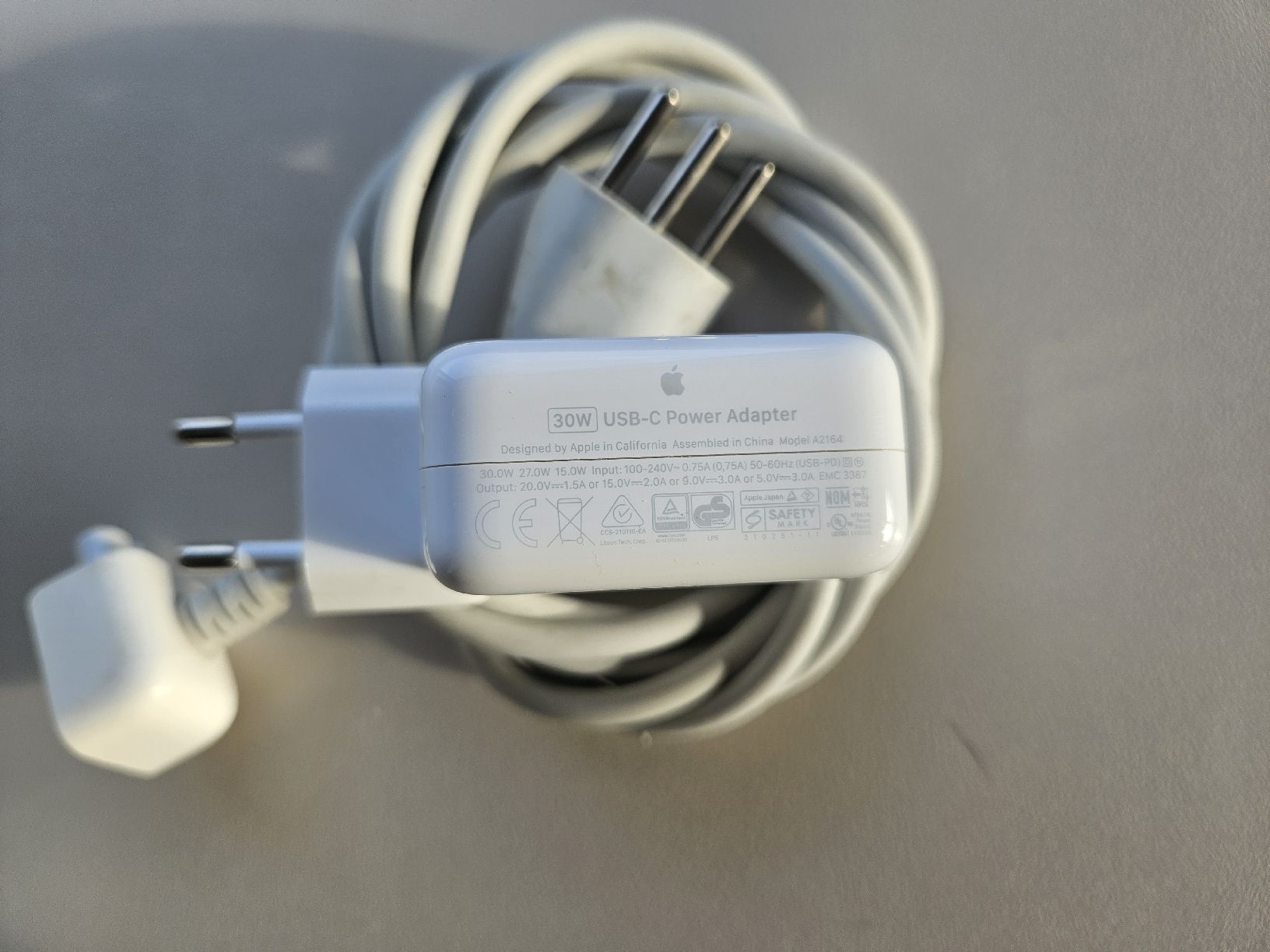 Apple Ladegerät: Apple 30W USB-C Power Adapter - für iPhone oder MacBook Air – Gebraucht aus Biberist von Volo28 2