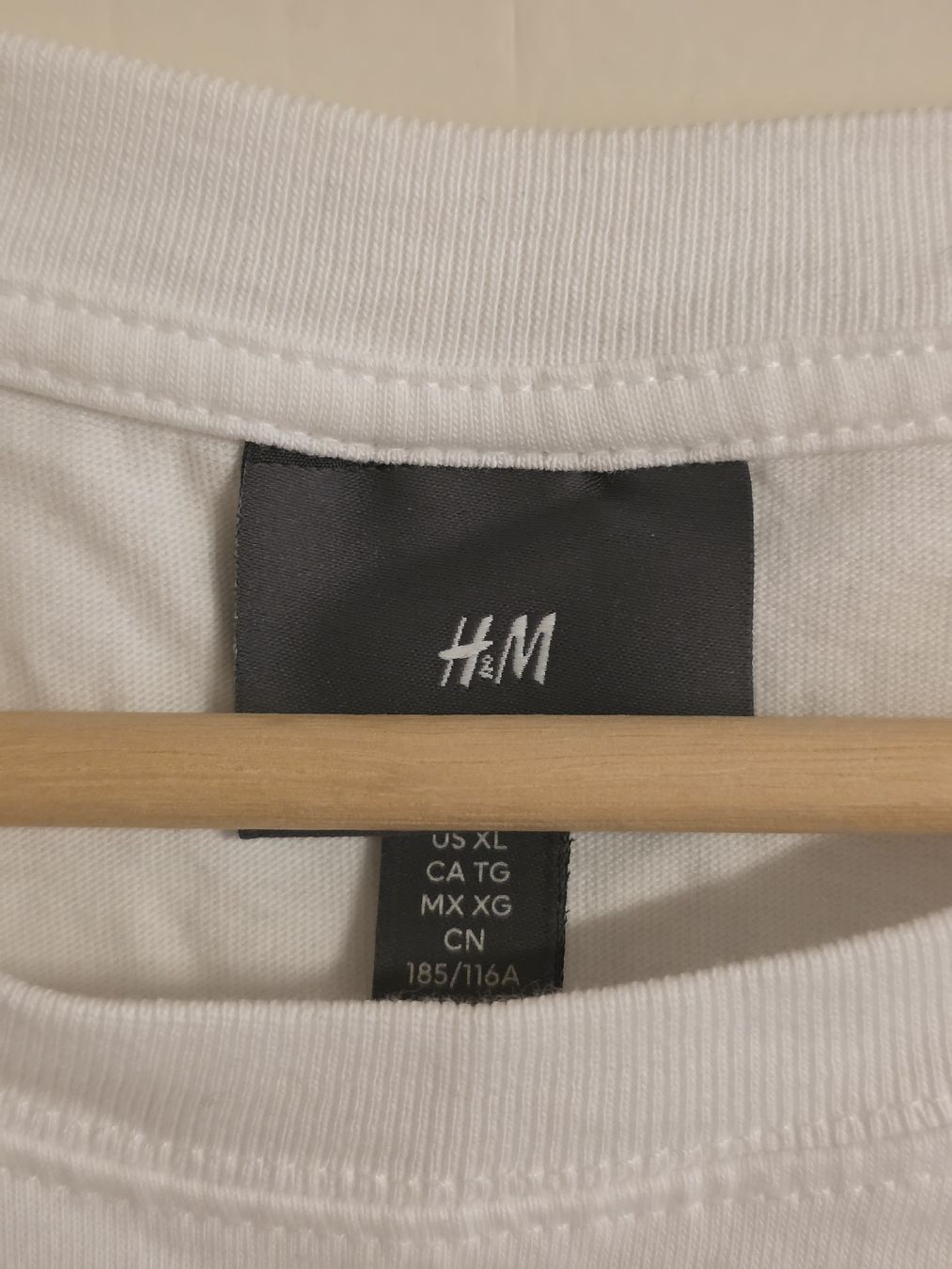 H&M T-Shirts: T-Shirt H&M XL Weiss – Gebraucht aus Schaffhausen von m1500se 3