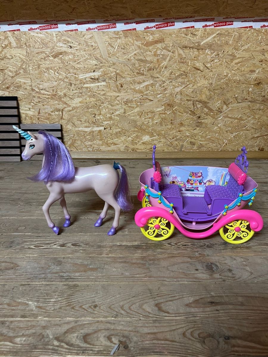 Spielzeuge: Barbie Kutsche und Pferd. – Gebraucht aus Farnern von Nalanik 7