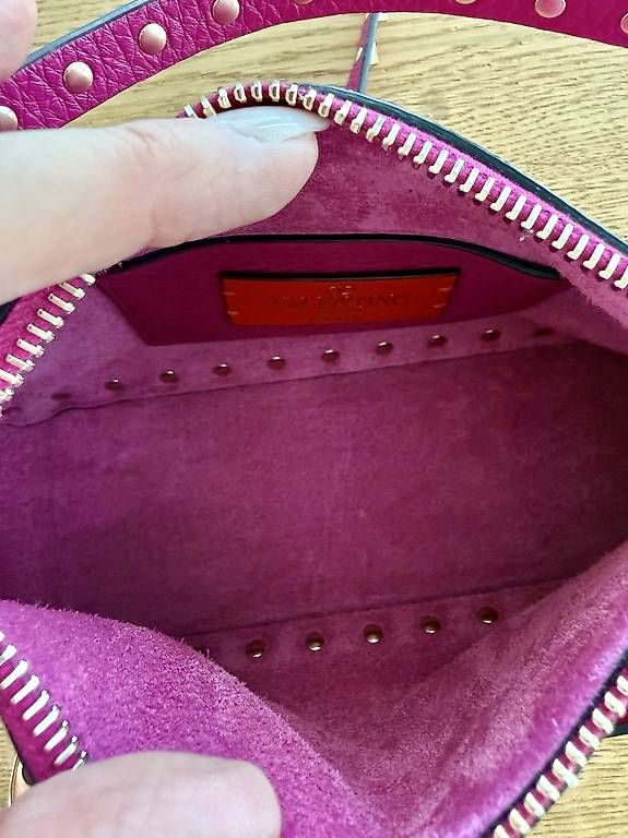 Valentino Taschen für Damen: VALENTINO Rockstud Umhängetasche – Neu (gemäss Beschreibung) aus Basel von car_mz8n 2
