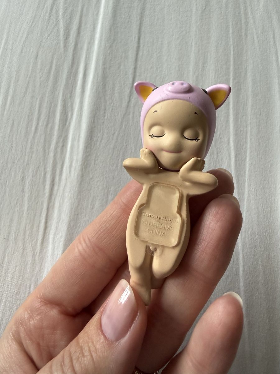 Sonny Angel Statuette: Sonny Angel Hipper Pig – Nuovo (secondo la descrizione) da Bottmingen venduto da Itsclaire