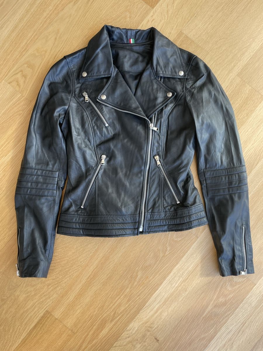 Vera Pelle Giacche: Vera Pelle Damen Lederjacke – Usato da Wädenswil venduto da Cloode_