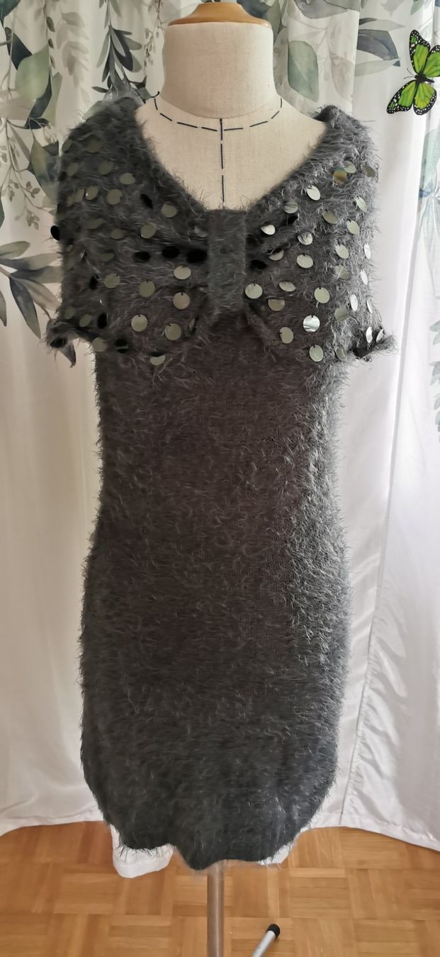 Vestiti: Strickkleid anthrazit one size – Usato da Zwillikon venduto da Leewii 1