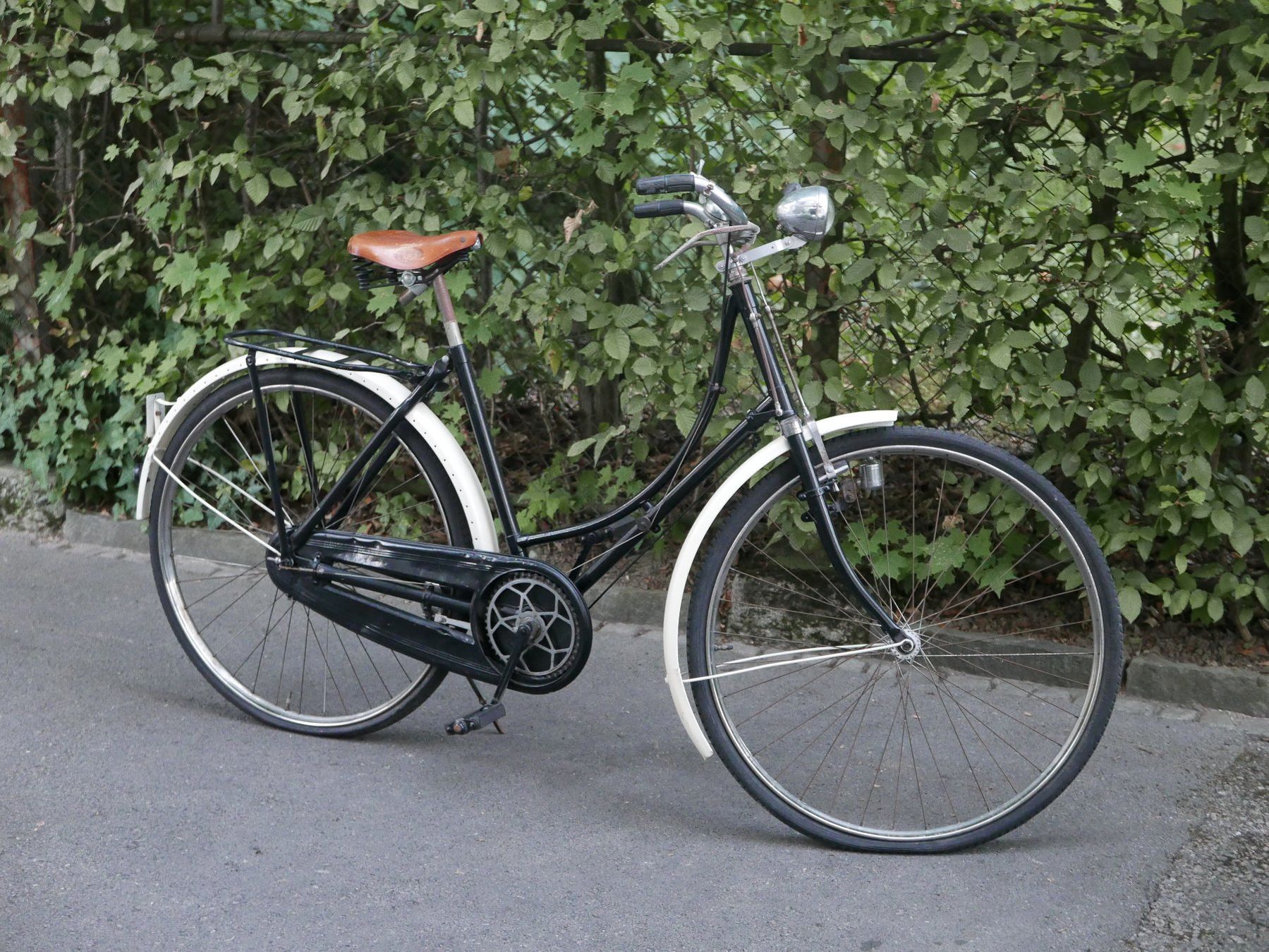 Biciclette: ANTIKES DAMENVELO ENGLÄNDER – Usato da Balgach venduto da Zwischenraum 9