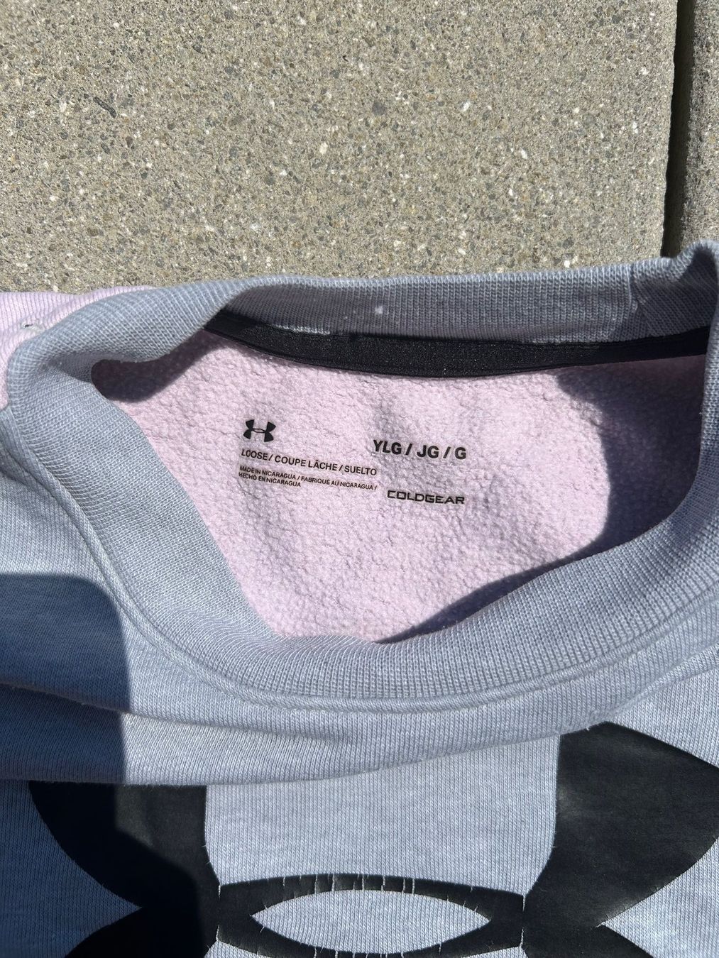 Under Armour Pulls et sweat-shirts: Under Armour Pullover Grösse 149-160 – D'occasion à Niederhelfenschwil par aur_ms6f 2
