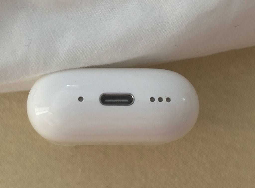 Casques audio: AirPods 4 – D'occasion à Luzern par vio_hsk6 2